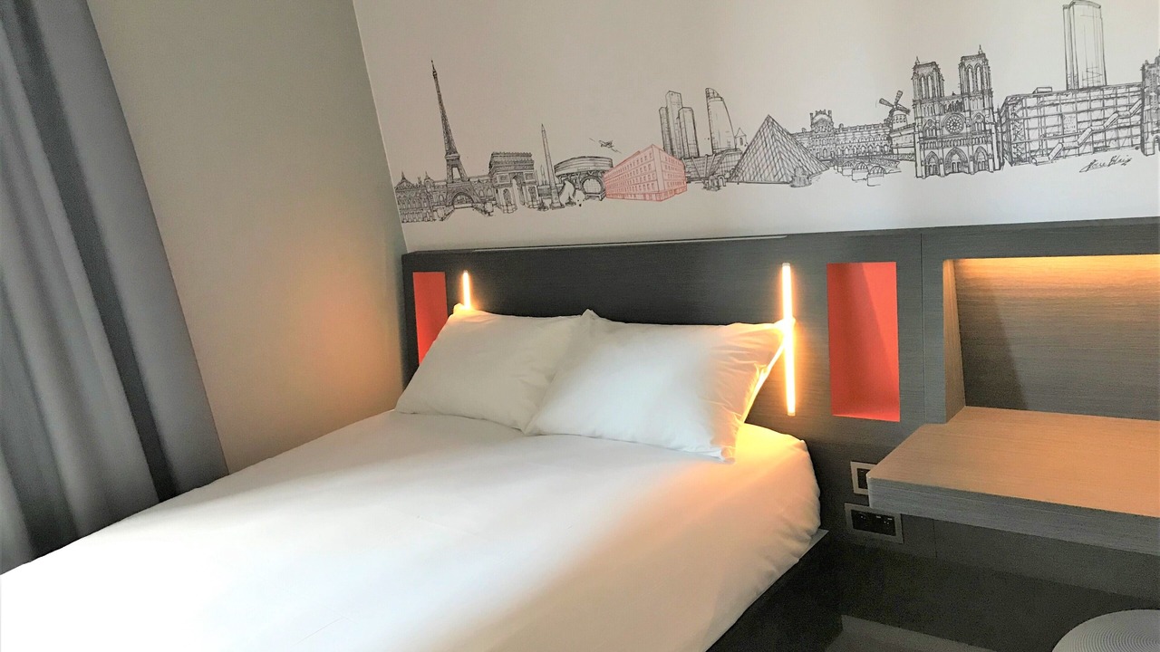 Photo of Bedroom in Tremblay-en-France