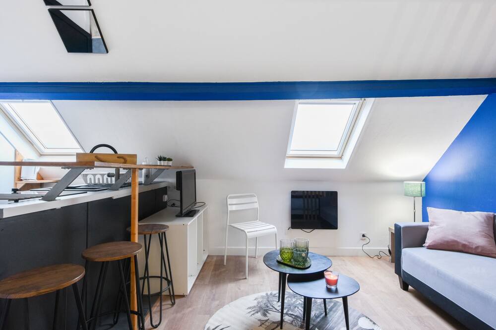 Photo of Livingroom in Fives