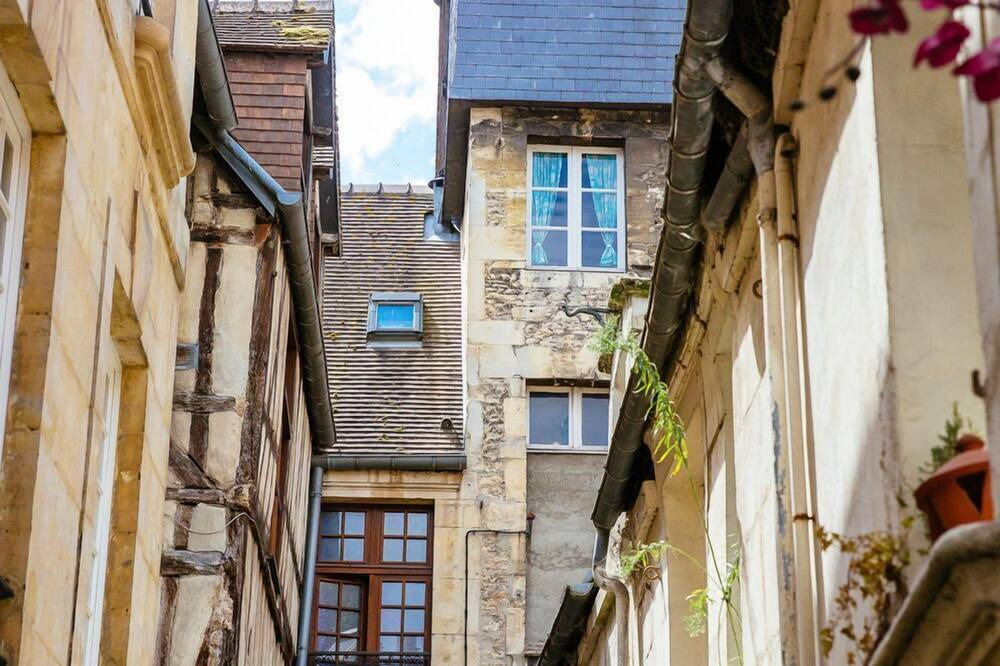 Photo of Others in Quartier du chateau