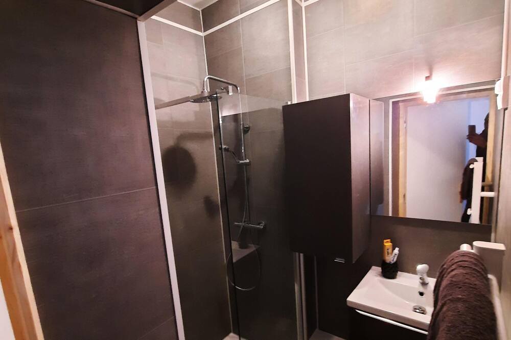 Photo of Bathroom in Valenciennes