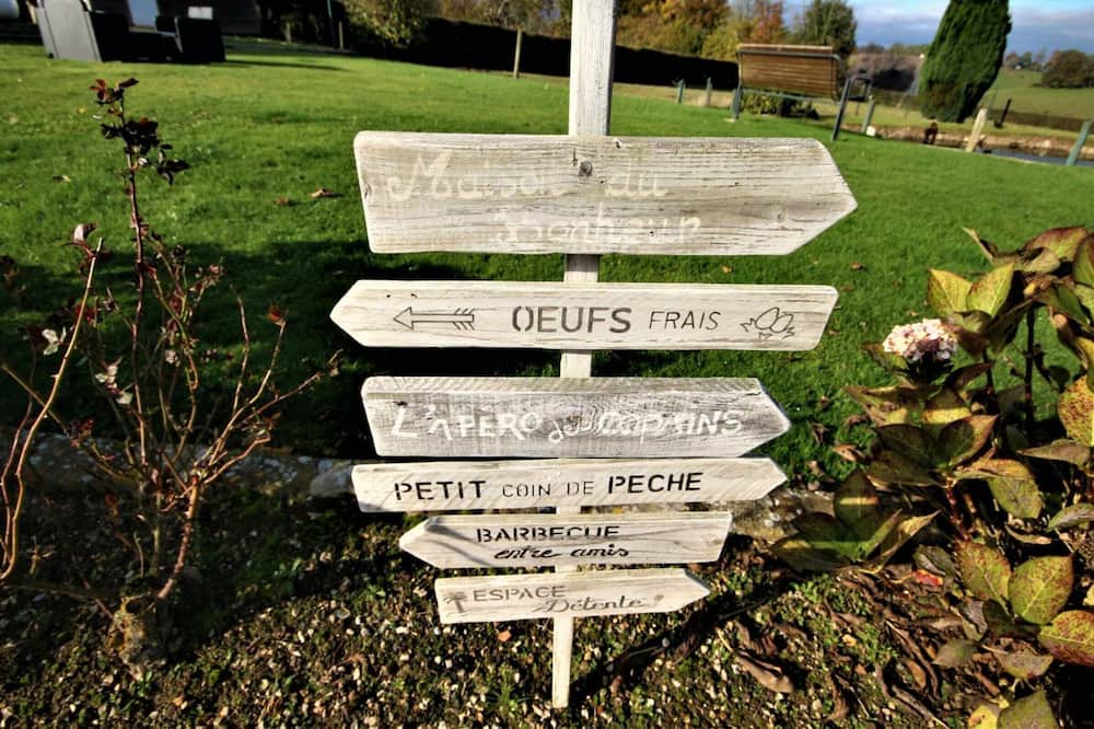 Photo of Outdoor in Authieux-Ratieville