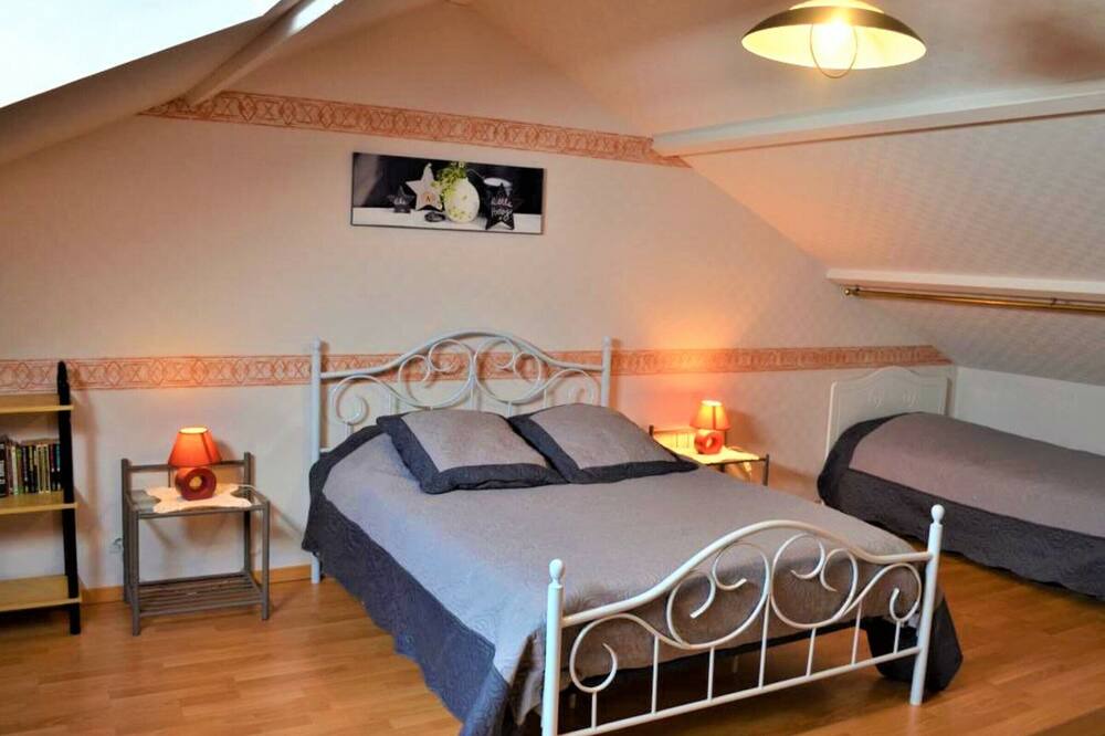 Photo of Bedroom in Authieux-Ratieville