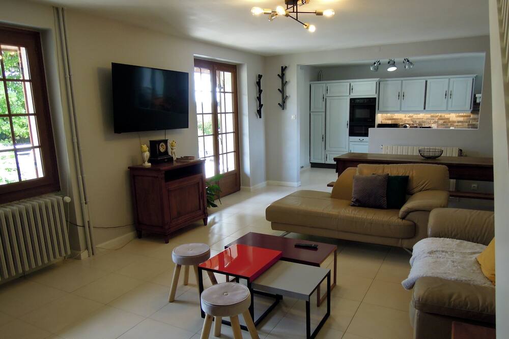 Photo of Livingroom in Noisy-sur-Ecole