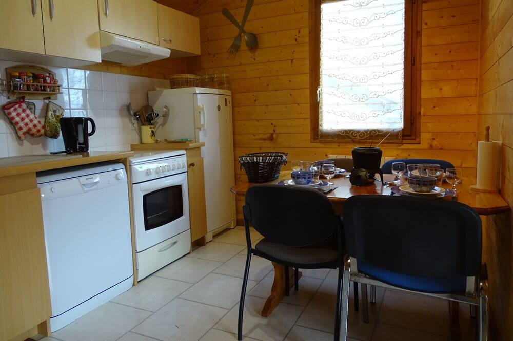 Photo of Kitchen in Moirans-en-Montagne