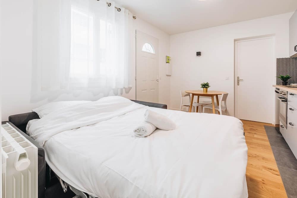 Photo of Bedroom in Aubervilliers