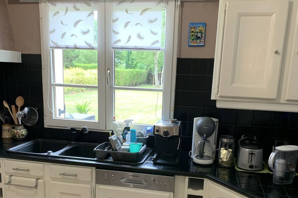 Photo of Kitchen in Verton