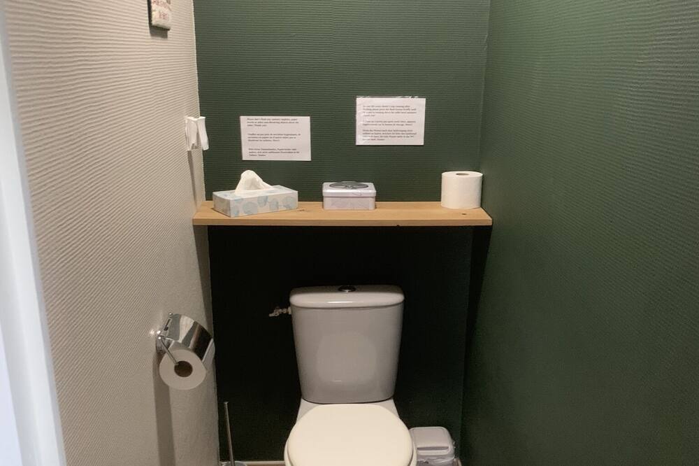 Photo of Bathroom in Verton
