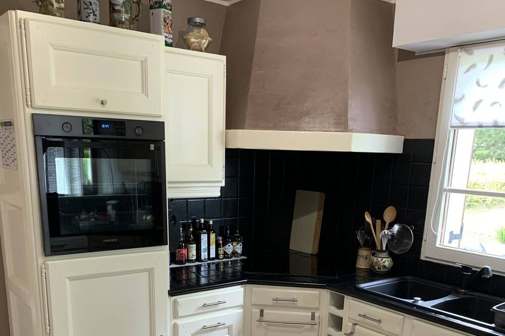 Photo of Kitchen in Verton