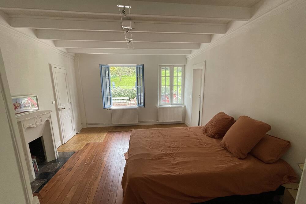 Photo of Bedroom in Saint-Valery-en-Caux