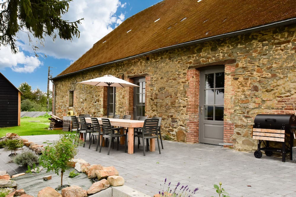 Photo of Outdoor in La Neuville-aux-Joutes