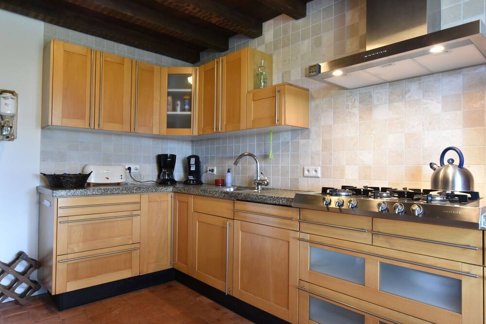 Photo of Kitchen in La Neuville-aux-Joutes