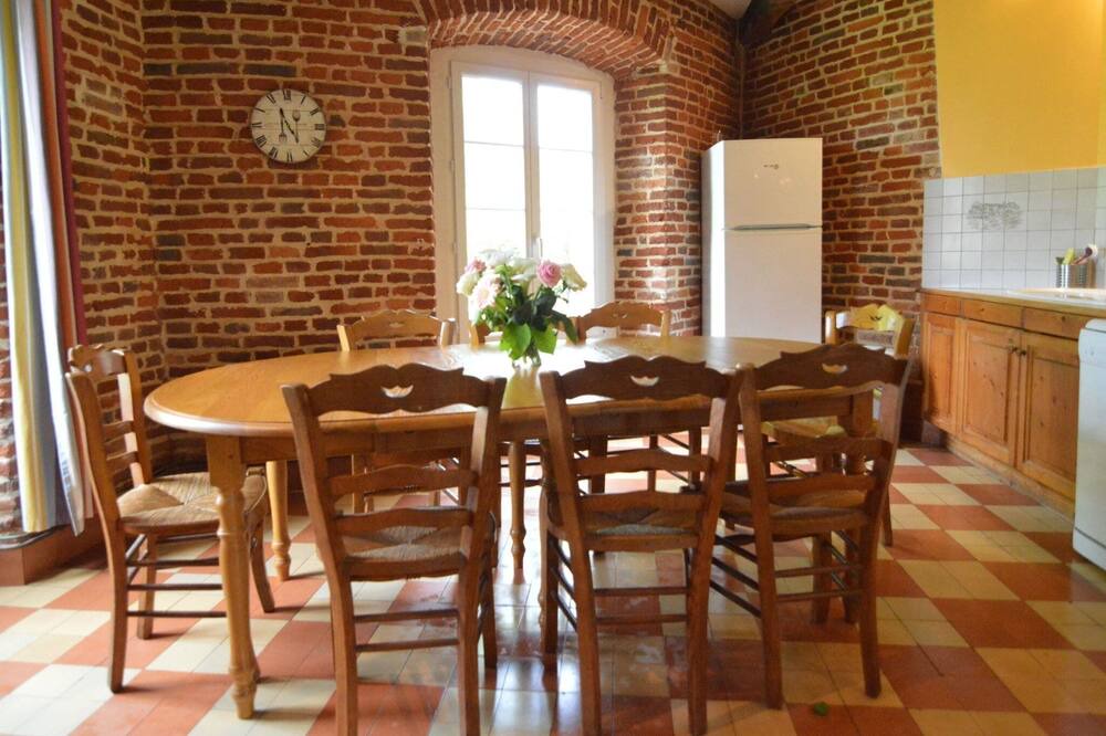 Photo of Livingroom in Gouy-Saint-Andre