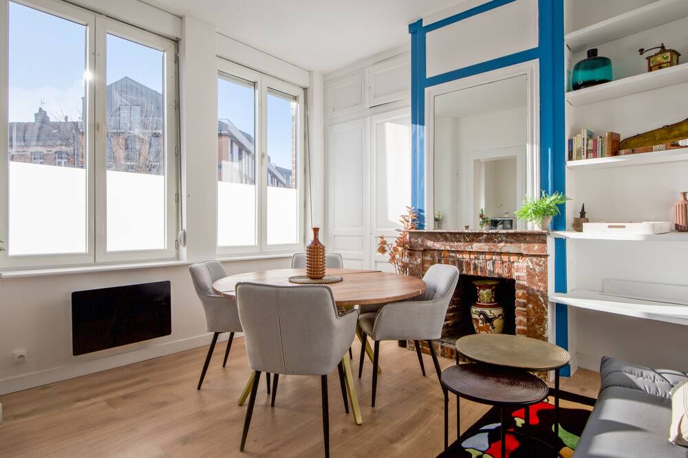 Photo of Livingroom in Fives