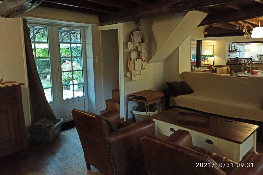Photo of Livingroom in Tigny-Noyelle
