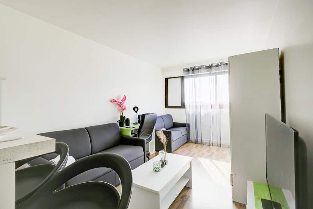 Photo of Bedroom in Front de Lac