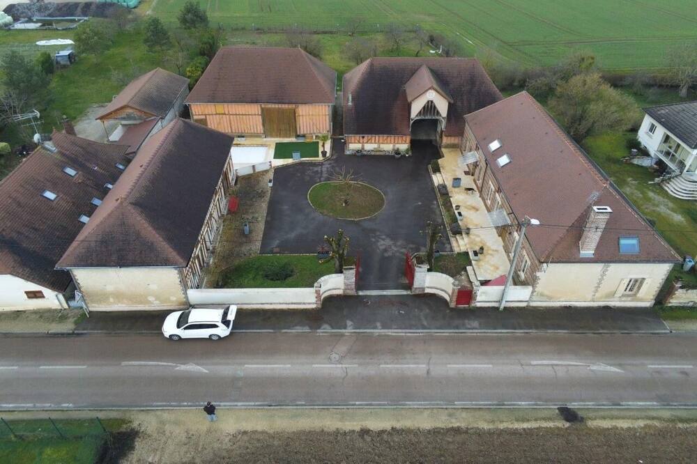 Photo of Outdoor in Bucheres