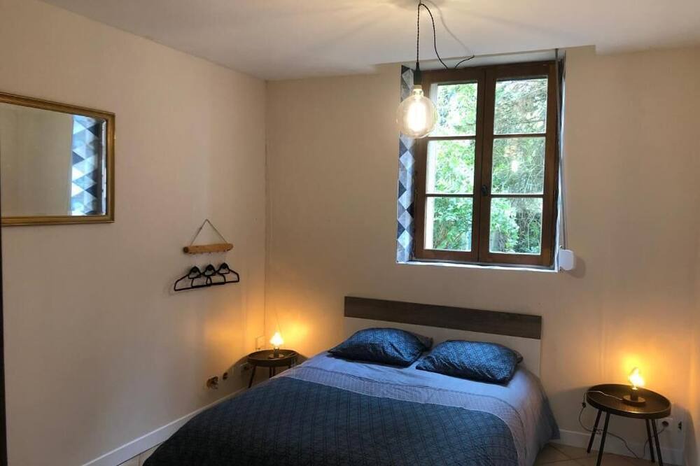 Photo of Bedroom in Pernois