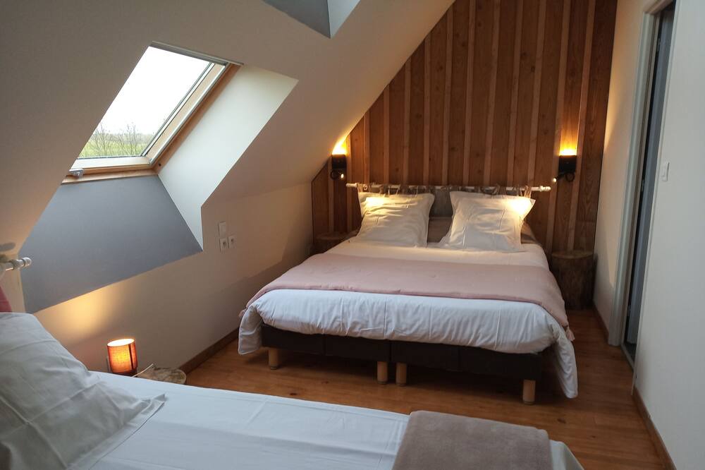 Photo of Bedroom in Mentheville