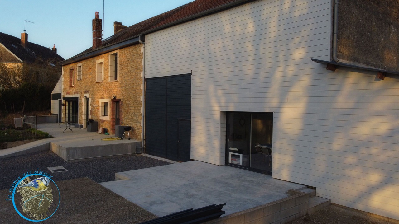 Photo of Outdoor in Neuville-lez-Beaulieu