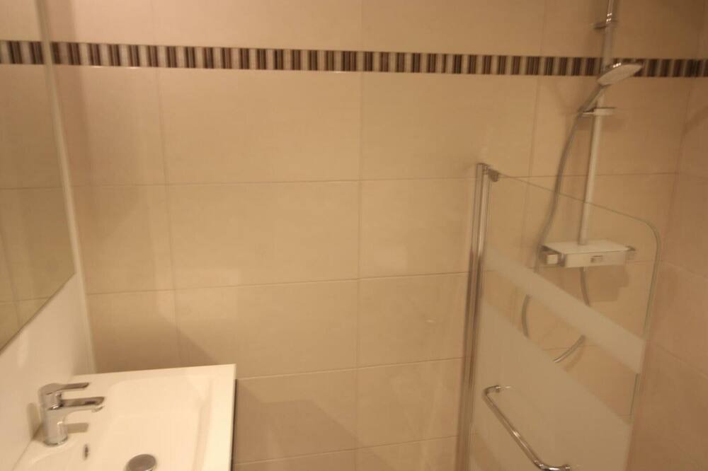 Photo of Bathroom in Baromesnil