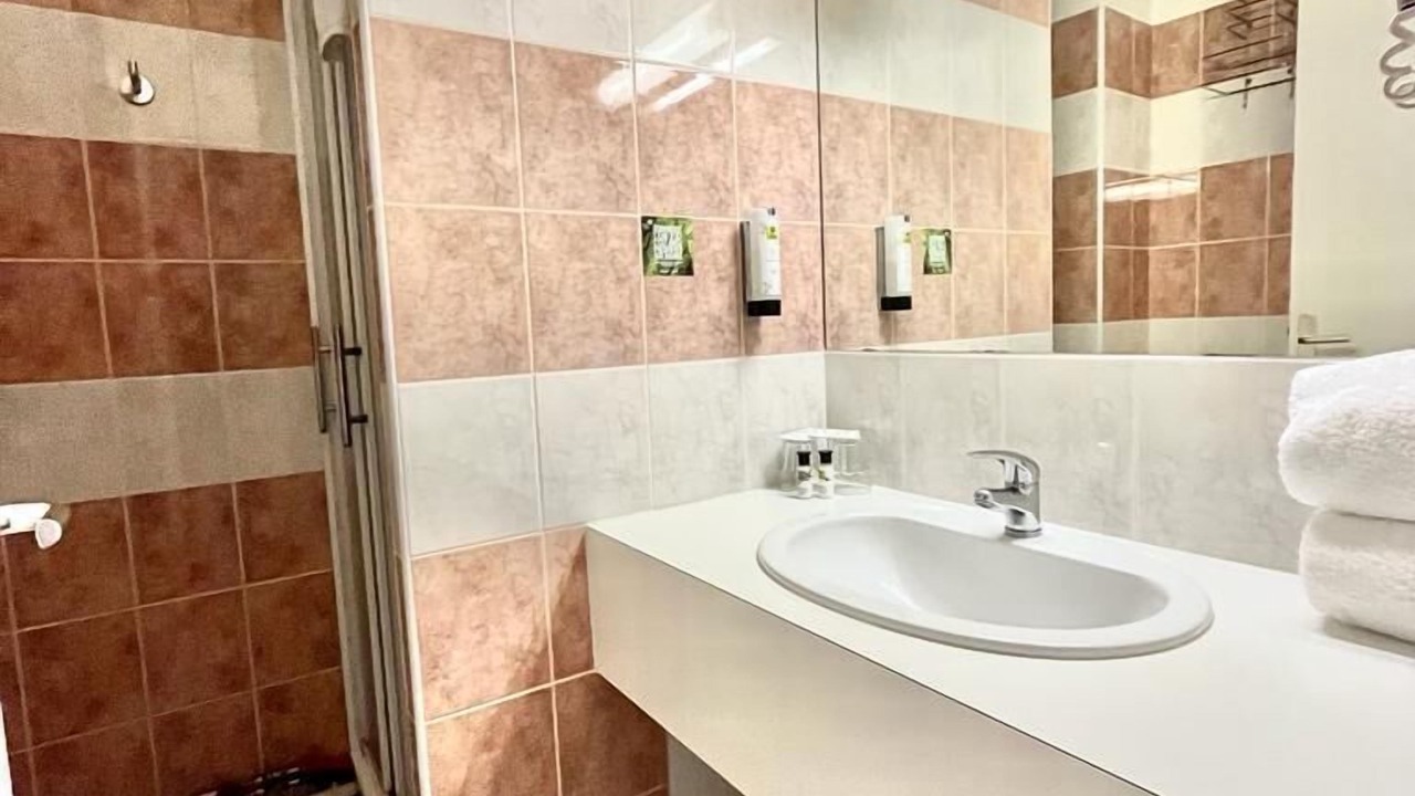 Photo of Bathroom in Saint-Pere-sur-Loire