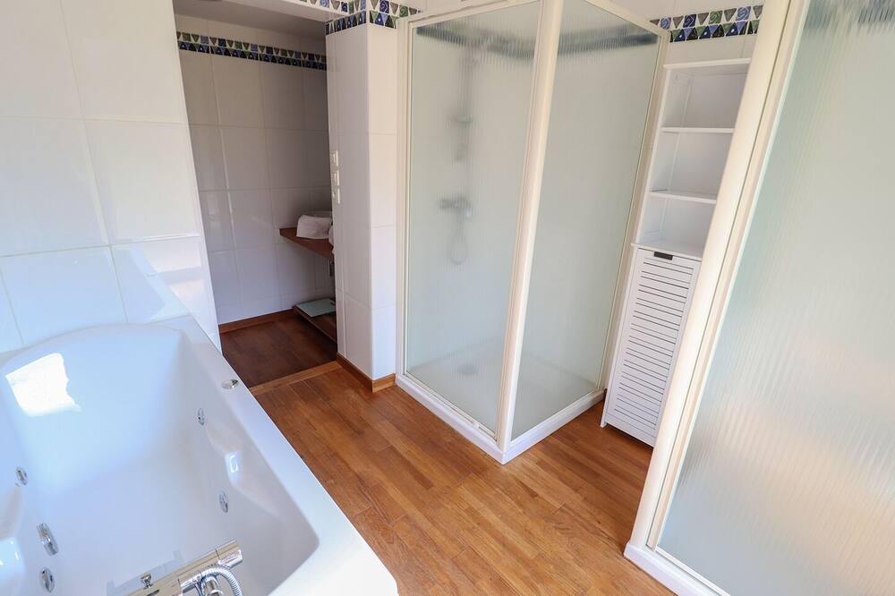 Photo of Bathroom in Le Moulinel