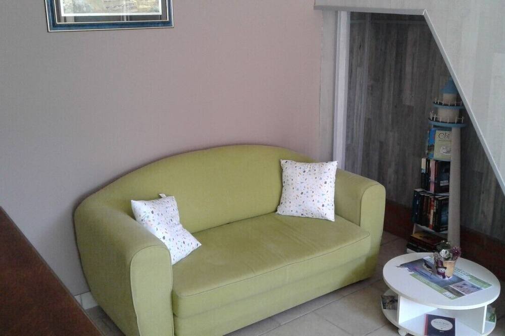 Photo of Livingroom in Tours-en-Vimeu