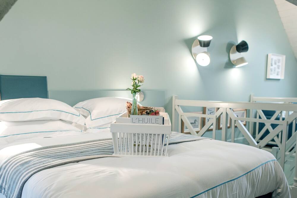 Photo of Bedroom in Montreuil-sur-Mer
