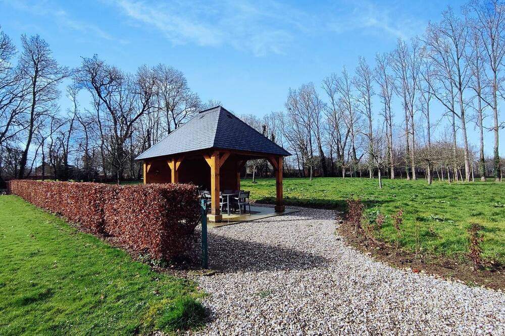 Photo of Outdoor in Heberville