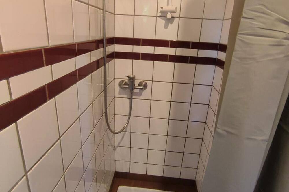 Photo of Bathroom in Varneville-Bretteville