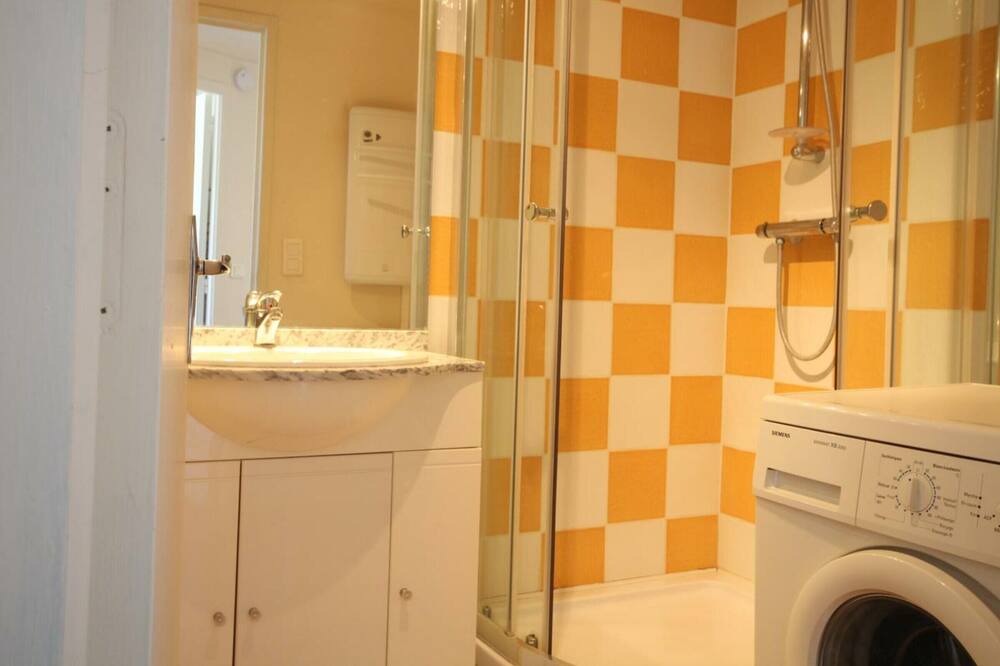 Photo of Bathroom in Saint-Valery-en-Caux