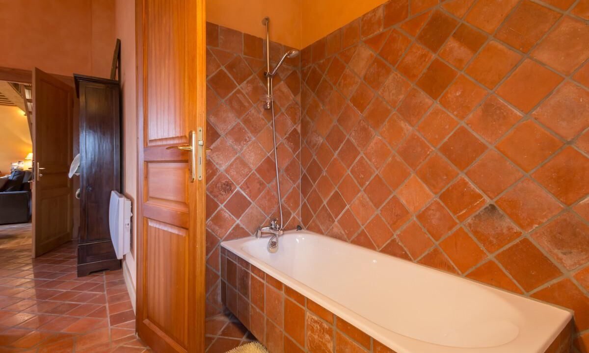 Photo of Bathroom in Chaudenay-le-Chateau
