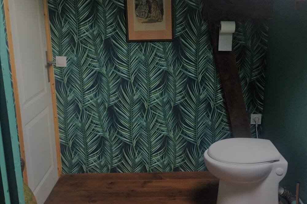 Photo of Bathroom in Eu