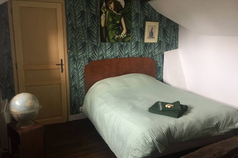 Photo of Bedroom in Eu