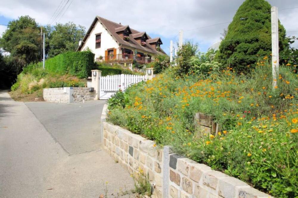Photo of Outdoor in Quievrecourt