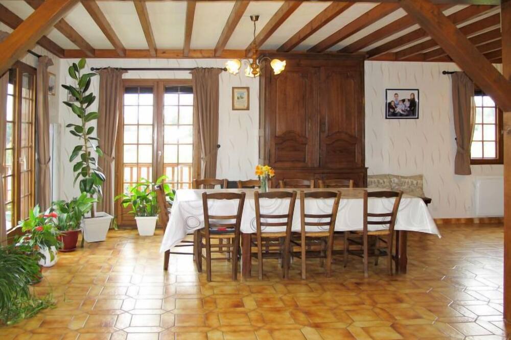 Photo of Kitchen in Quievrecourt