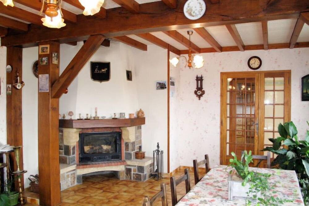 Photo of Livingroom in Quievrecourt