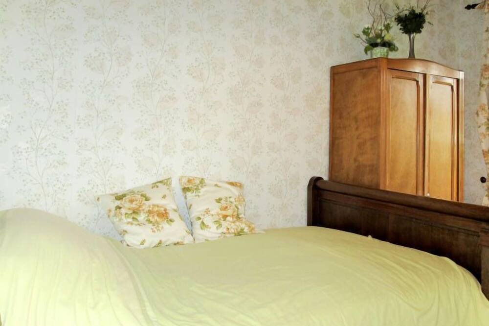 Photo of Bedroom in Quievrecourt