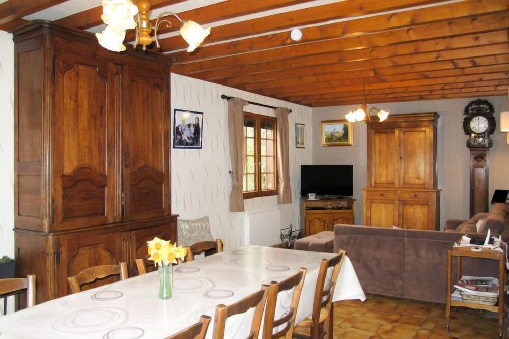 Photo of Kitchen in Quievrecourt