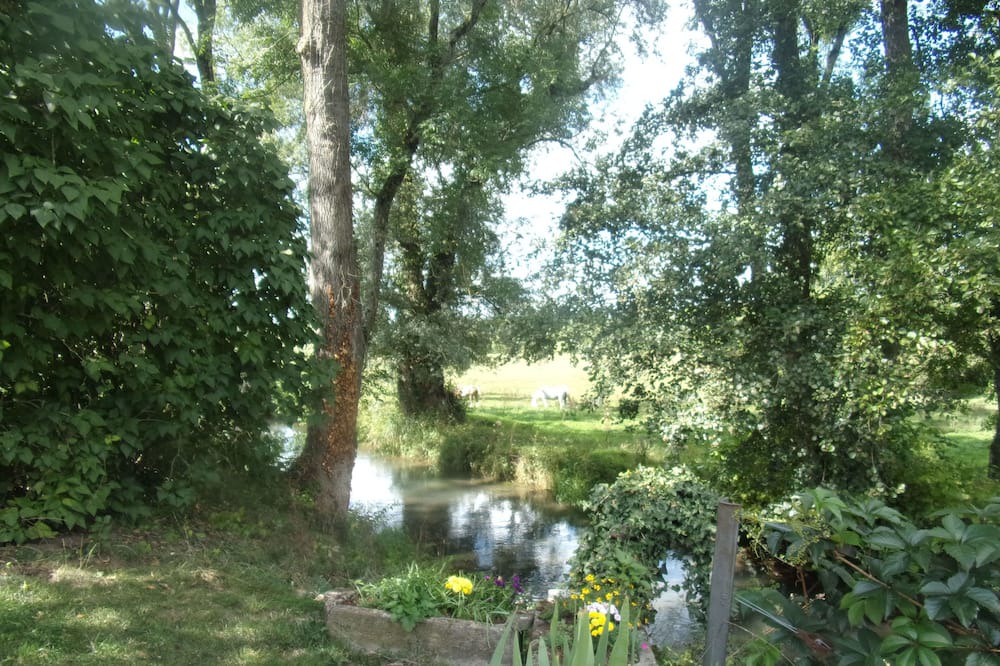 Photo of Outdoor in Haudrecy
