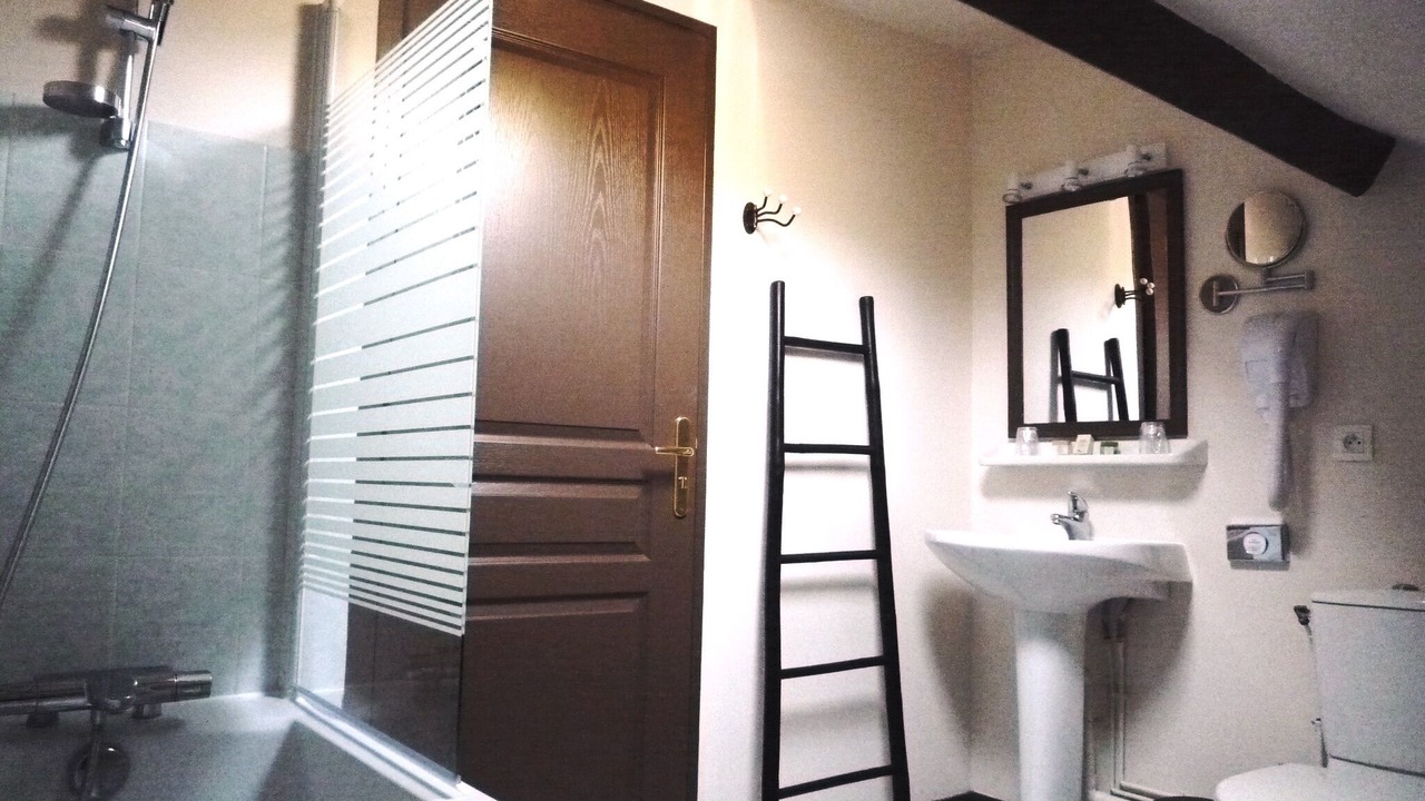 Photo of Bathroom in Cormeilles