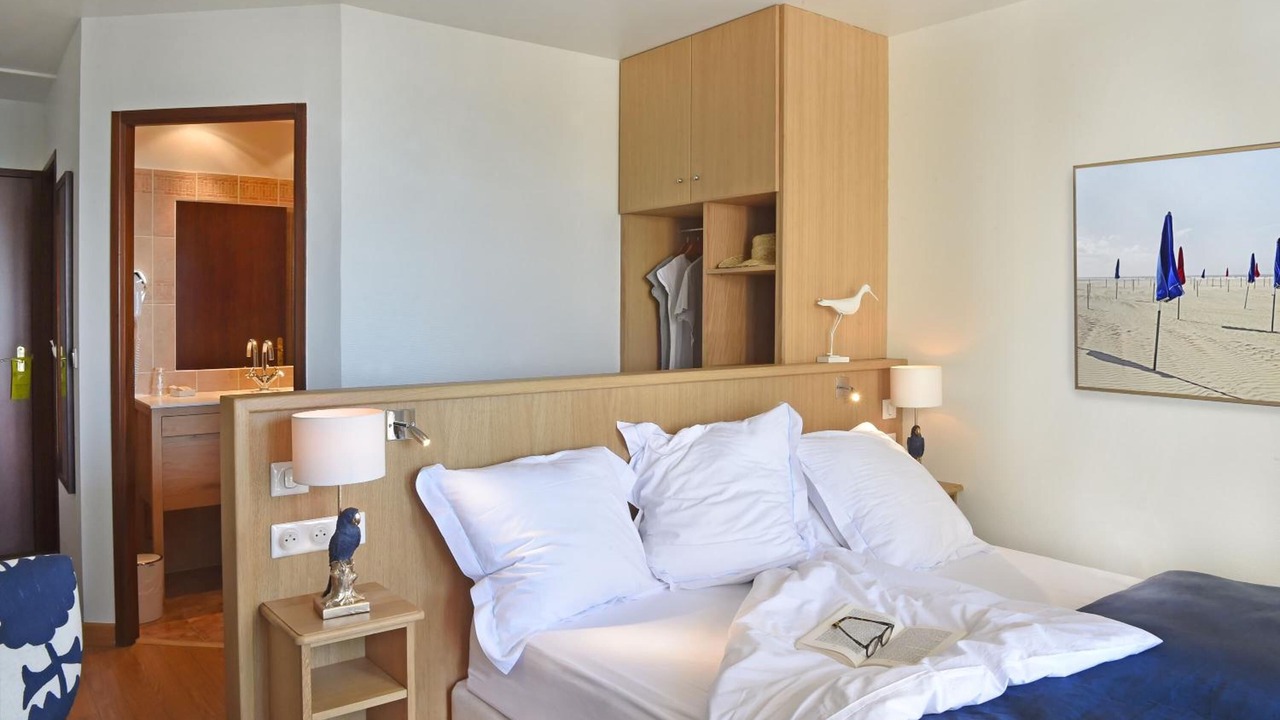 Photo of Bedroom in Villerville