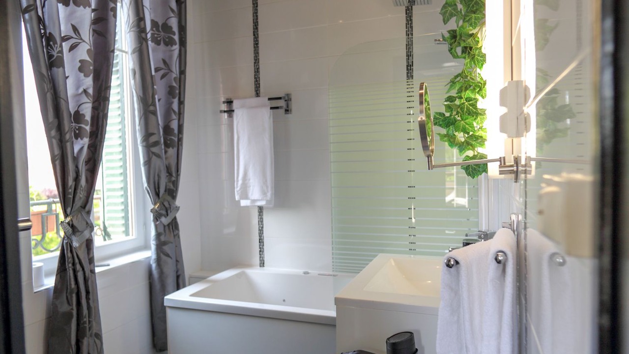 Photo of Bathroom in Quesmy