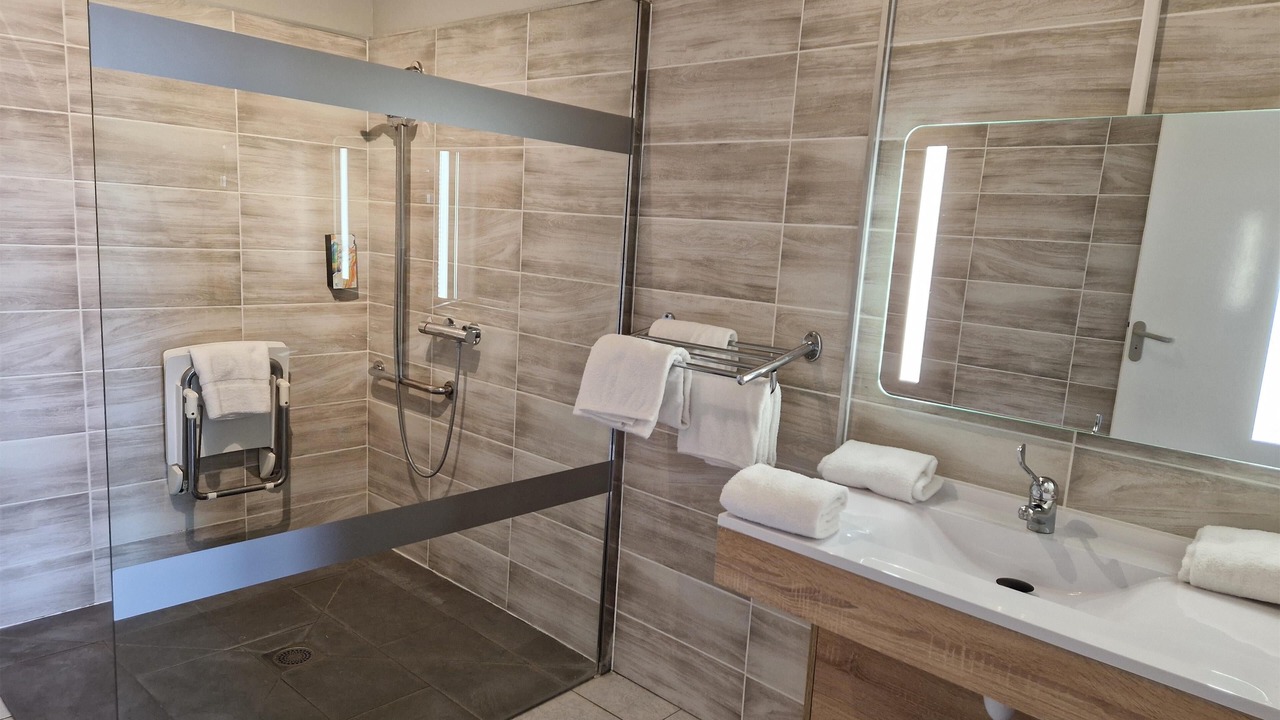 Photo of Bathroom in Holnon