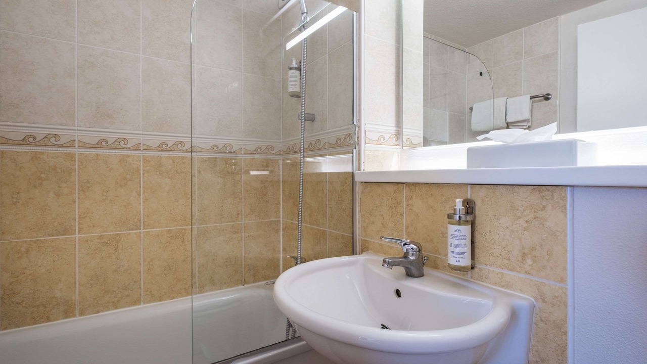 Photo of Bathroom in Etampes