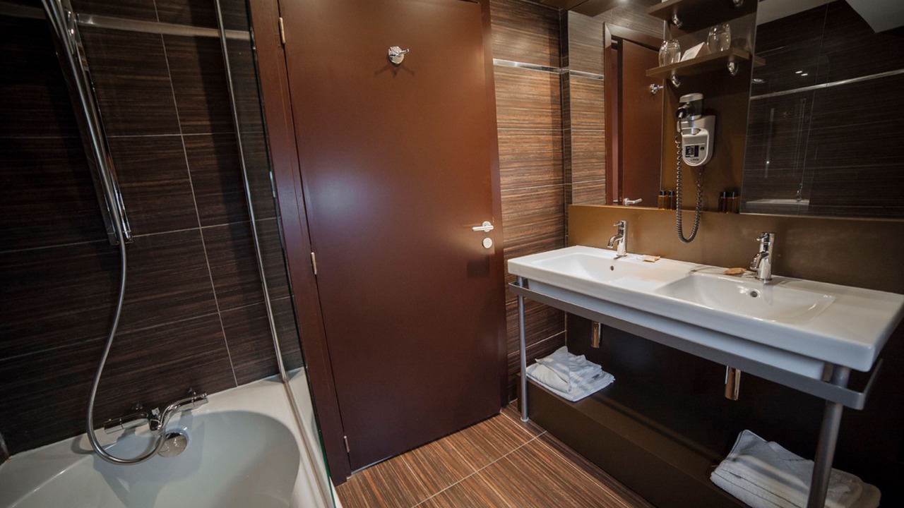 Photo of Bathroom in Noeux-les-Mines