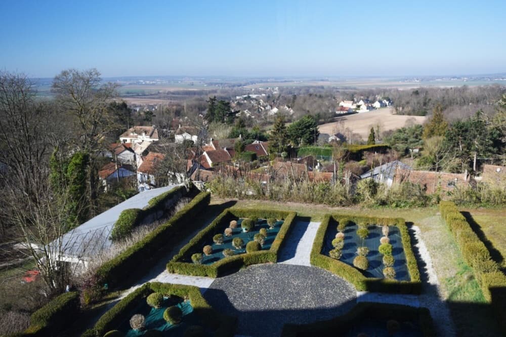 Photo of Outdoor in Neauphle-le-Chateau