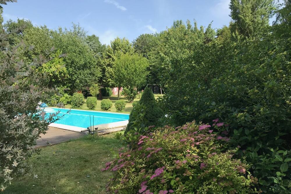 Photo of Outdoor in Saint-Pierre-des-Ifs