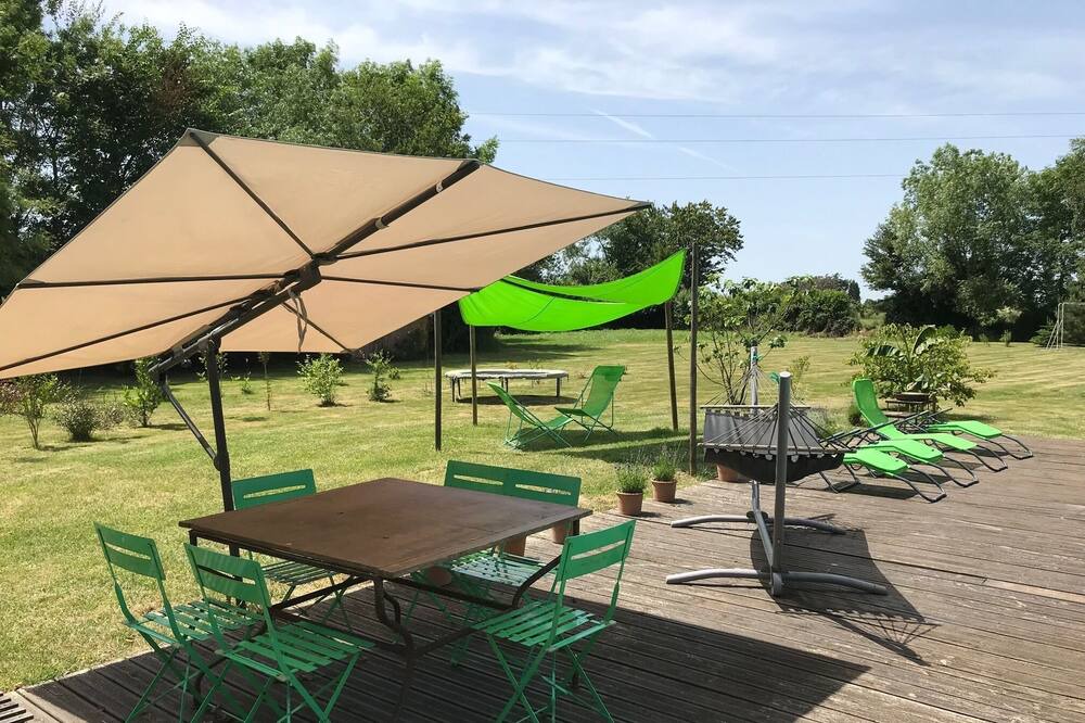 Photo of Patio Balcony in Saint-Pierre-des-Ifs