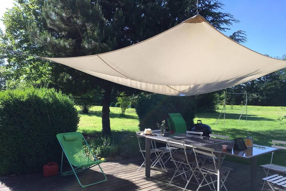 Photo of Patio Balcony in Saint-Pierre-des-Ifs